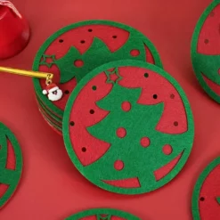 Snowflake Julgran Form Filt Varm Dryck Underlägg Kök Christmas Tree 10pcs -Köksmaterial Försäljningsbutik 10 Stuks Sneeuwvlok Vorm Cup Coaster Vilt Hot Onderzetters Mok Onderzetters Thuis Tafel Kerst Decor Keuken 3