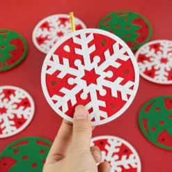 Snowflake Julgran Form Filt Varm Dryck Underlägg Kök Christmas Tree 10pcs -Köksmaterial Försäljningsbutik 10 Stuks Sneeuwvlok Vorm Cup Coaster Vilt Hot Onderzetters Mok Onderzetters Thuis Tafel Kerst Decor Keuken 4
