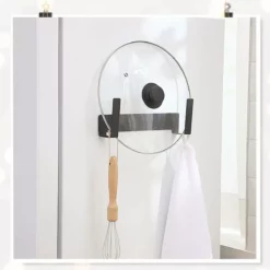 Väggmonterad Pan Lock Hållare För Praktisk Kök Organizer Cut -Köksmaterial Försäljningsbutik 51gouJtgJkL. AC SL1200