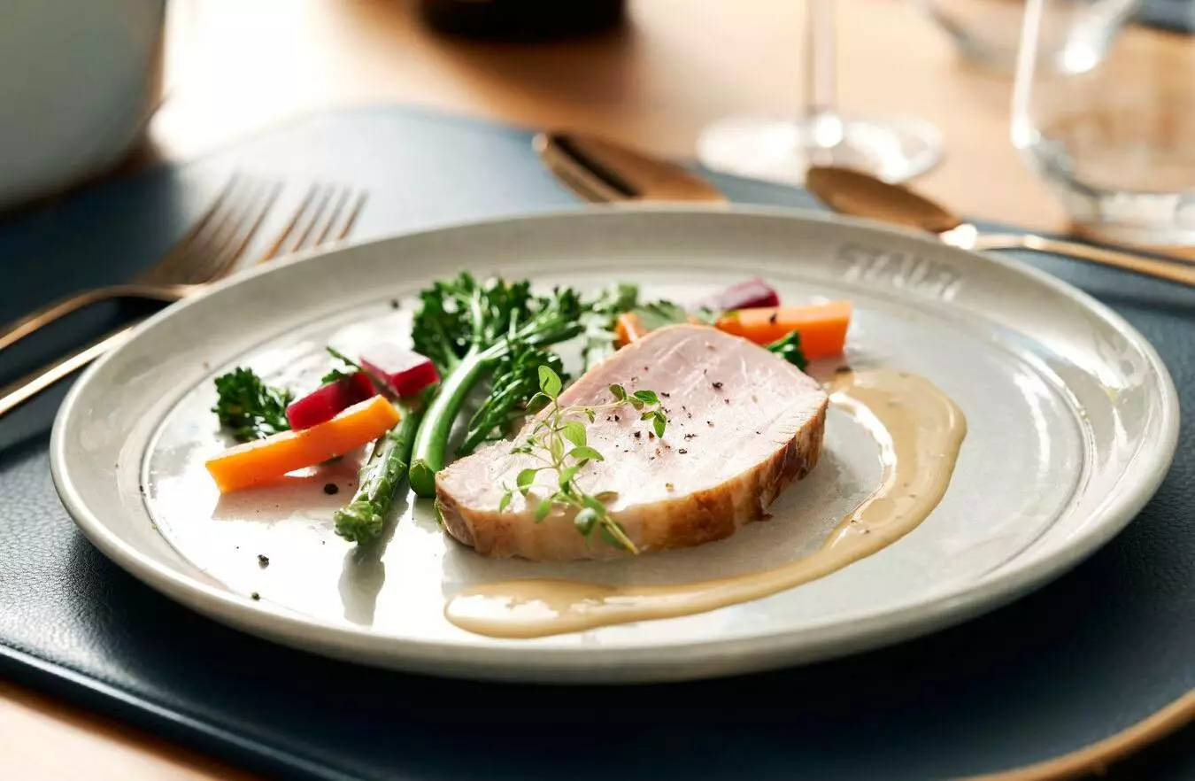 Kök & Hushåll STAUB Tallrik Flat White Truffle 26 Cm 4 Kök & Hushåll STAUB Tallrik Flat White Truffle 26 Cm - Bild 2