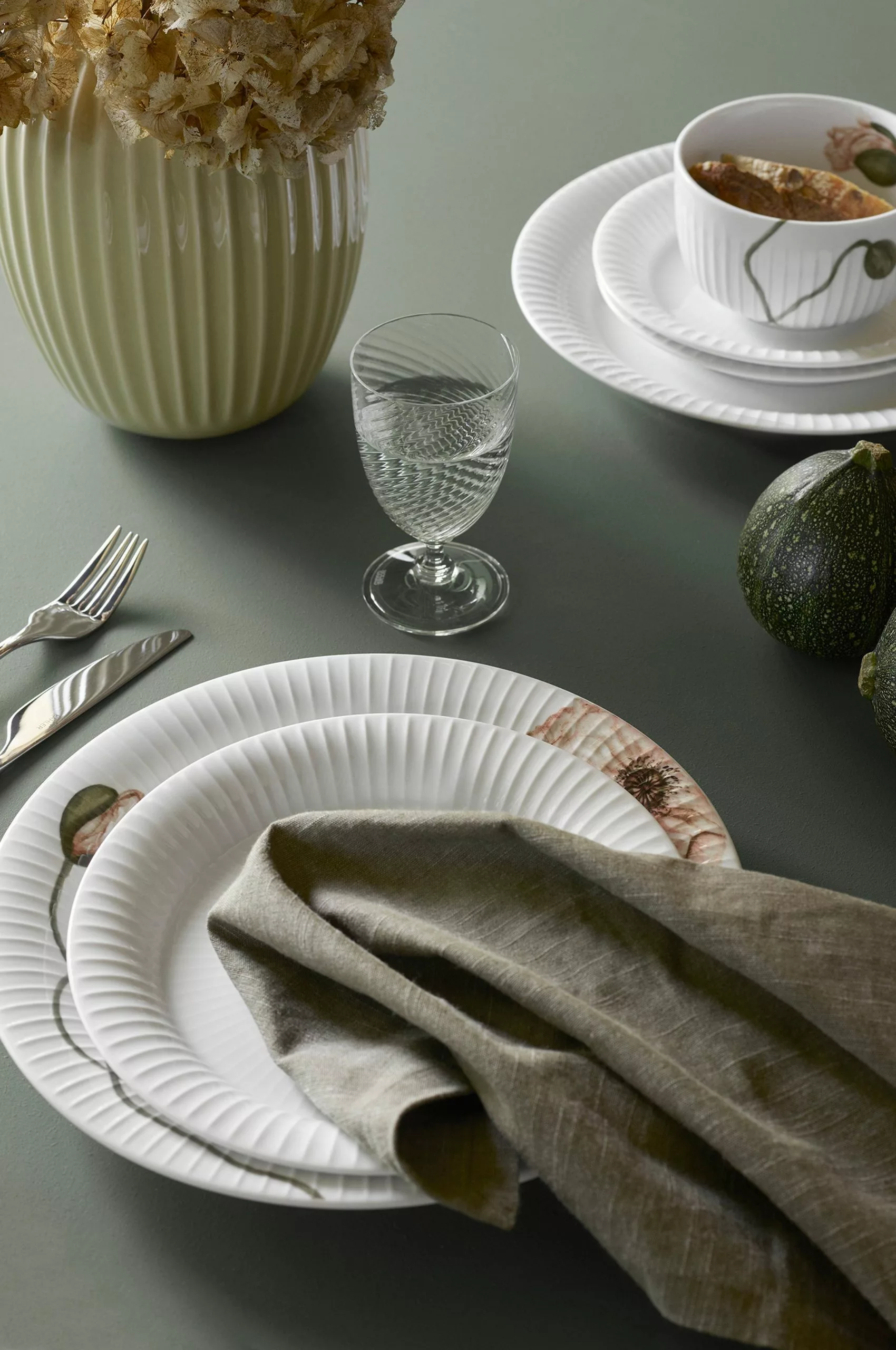 Kök & Hushåll Kähler Bestickset Hammershøi , 16 St. 3 Kök & Hushåll Kähler Bestickset Hammershøi , 16 St.