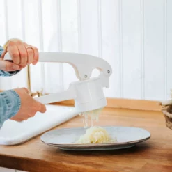 Kök & Hushåll Dorre Potatispress